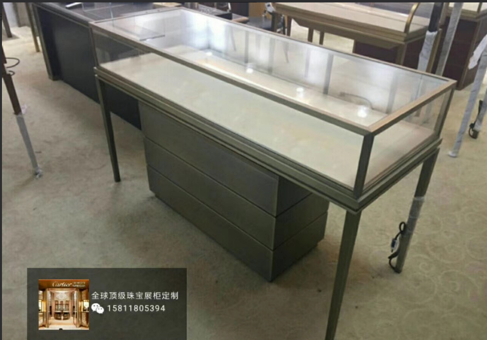 湖北品牌展柜制作厂让您的珠宝展示更显极致